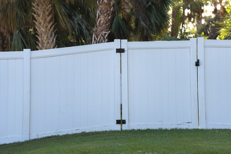 Vinyl Fence Repair detail